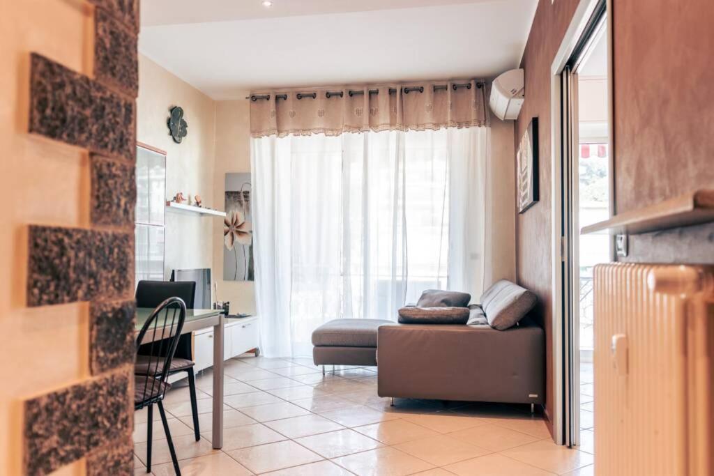 Casa Luca Flexyrent - Parking - A C - Wifi Apartman Rapallo Kültér fotó